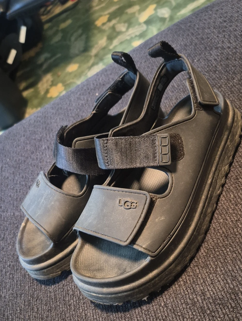 UGG Kids Black Hook-and-Loop Sport Sandals